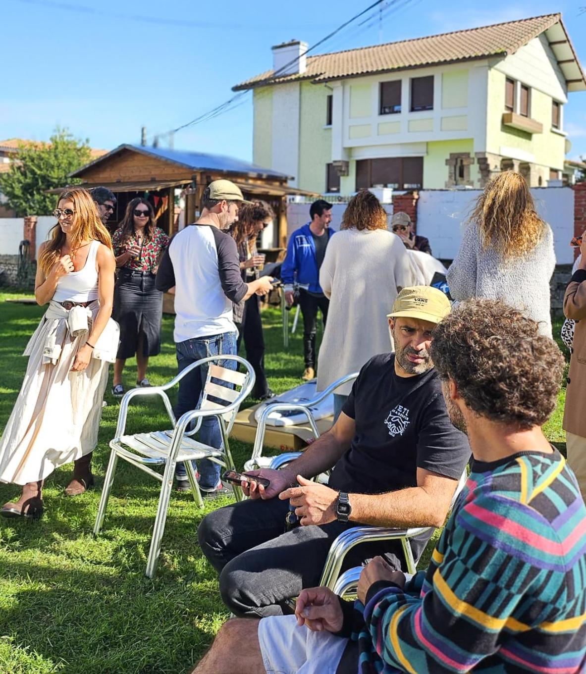 North Surf House Vandrarhem Gijón Exteriör bild